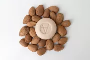 Amalthée savon au lait de chèvre à l'amande